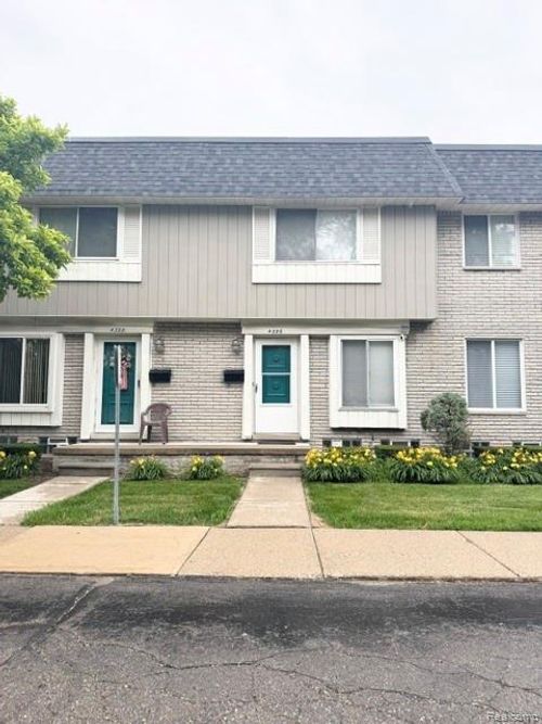 4386 15 Mile Rd, Sterling Heights, MI, 48310-5411 | Card Image