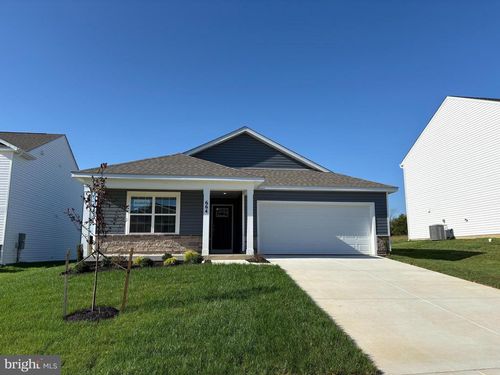 652 Armstrong Ave, HAGERSTOWN, MD, 21740-8186 | Card Image