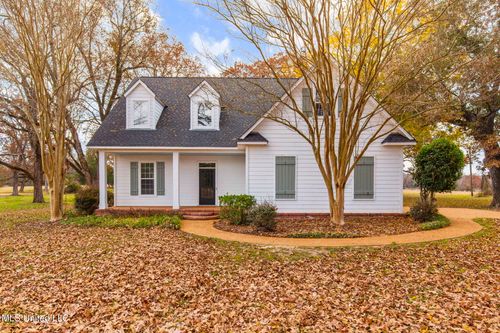 875 Robinson Rd, Canton, MS, 39046-4877 | Card Image