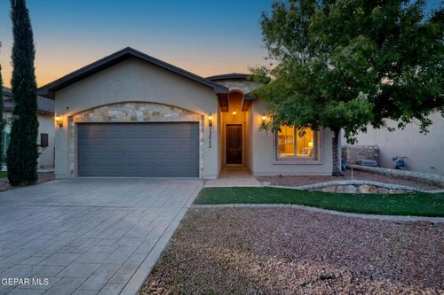 13082 Cozy Cove Ave, El Paso, TX, 79938-3200 | Card Image