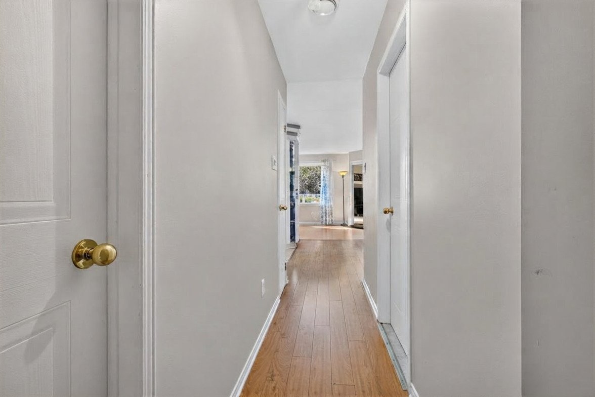 Residential in Sainte-Catherine 3