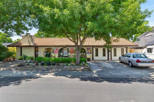 625 Estrella Pl, Davis, CA, 95616-0205 | Card Image
