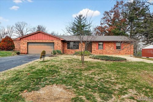 437 Westpark Dr, Columbia, IL, 62236-1022 | Card Image