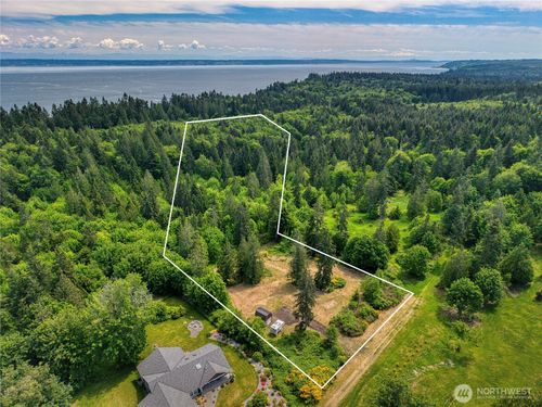 8924 Ne Broughton Ct, Hansville, WA, 98340 | Card Image