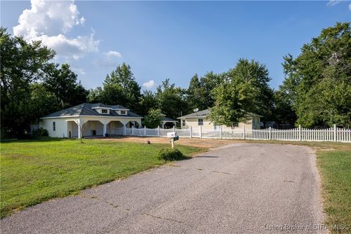 133 Village Ln, Marysville, IN, 47141-9720 | Card Image