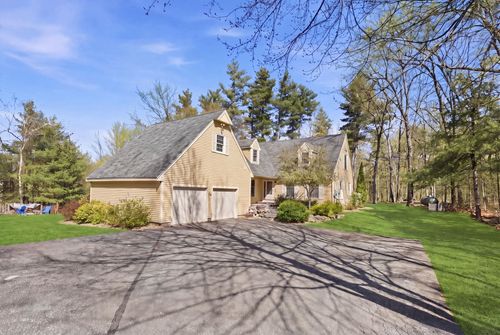 82 Truell Rd, Hollis, NH, 03049-6271 | Card Image