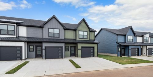 307 Jonathan Wade Pvt Cir, Clarksville, TN, 37043-4094 | Card Image