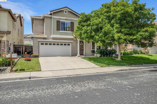 2068 Catalpa Way, Antioch, CA, 94509-9327 | Card Image