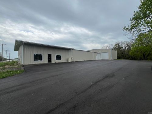 717 X St, Bedford, IN, 47421-2437 | Card Image