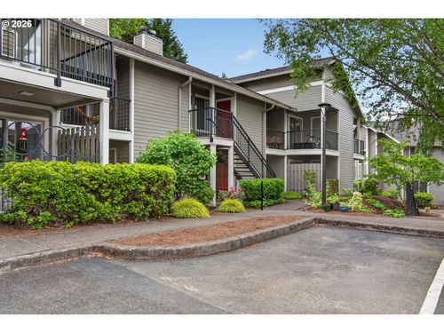 f105-86 Kingsgate Rd, Lake Oswego, OR, 97035-1395 | Card Image
