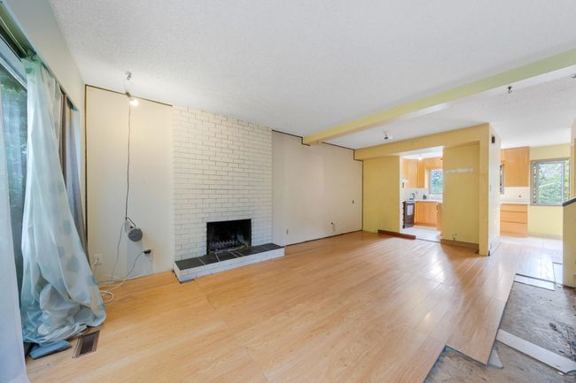 2984 Mira Place, Townhouse with 3 bedrooms, 1 bathrooms and 1 parking in Burnaby BC | Image 7