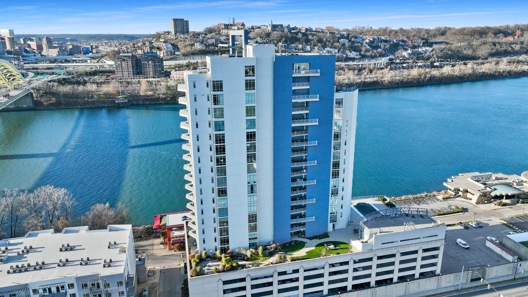 Residential Lease in Newport 2