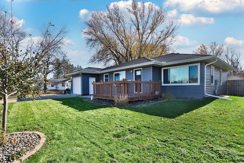 733 E Academy St, Owatonna, MN, 55060-3105 | Card Image