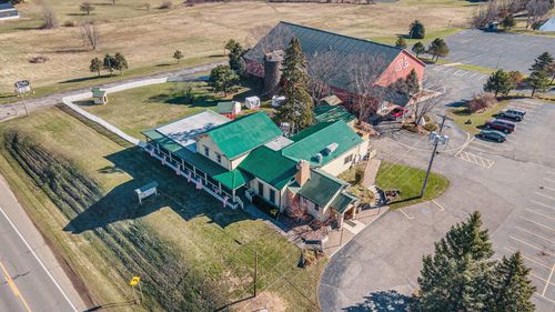 1071 32nd St, Allegan, MI, 49010-9157 | Card Image