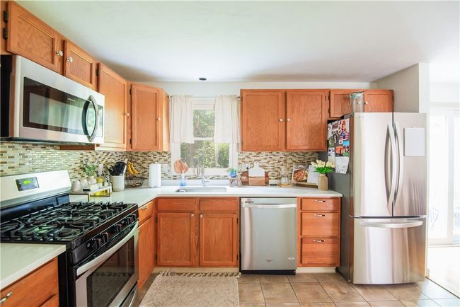 APT-7 - 1 Magnum Ct, Condo with 2 bedrooms, 2 bathrooms and 2 parking in Smithfield RI | Image 17