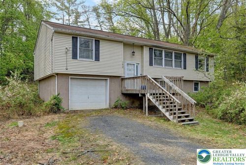 2165 Woodchuck Ln, East Stroudsburg, PA, 18302-9229 | Card Image