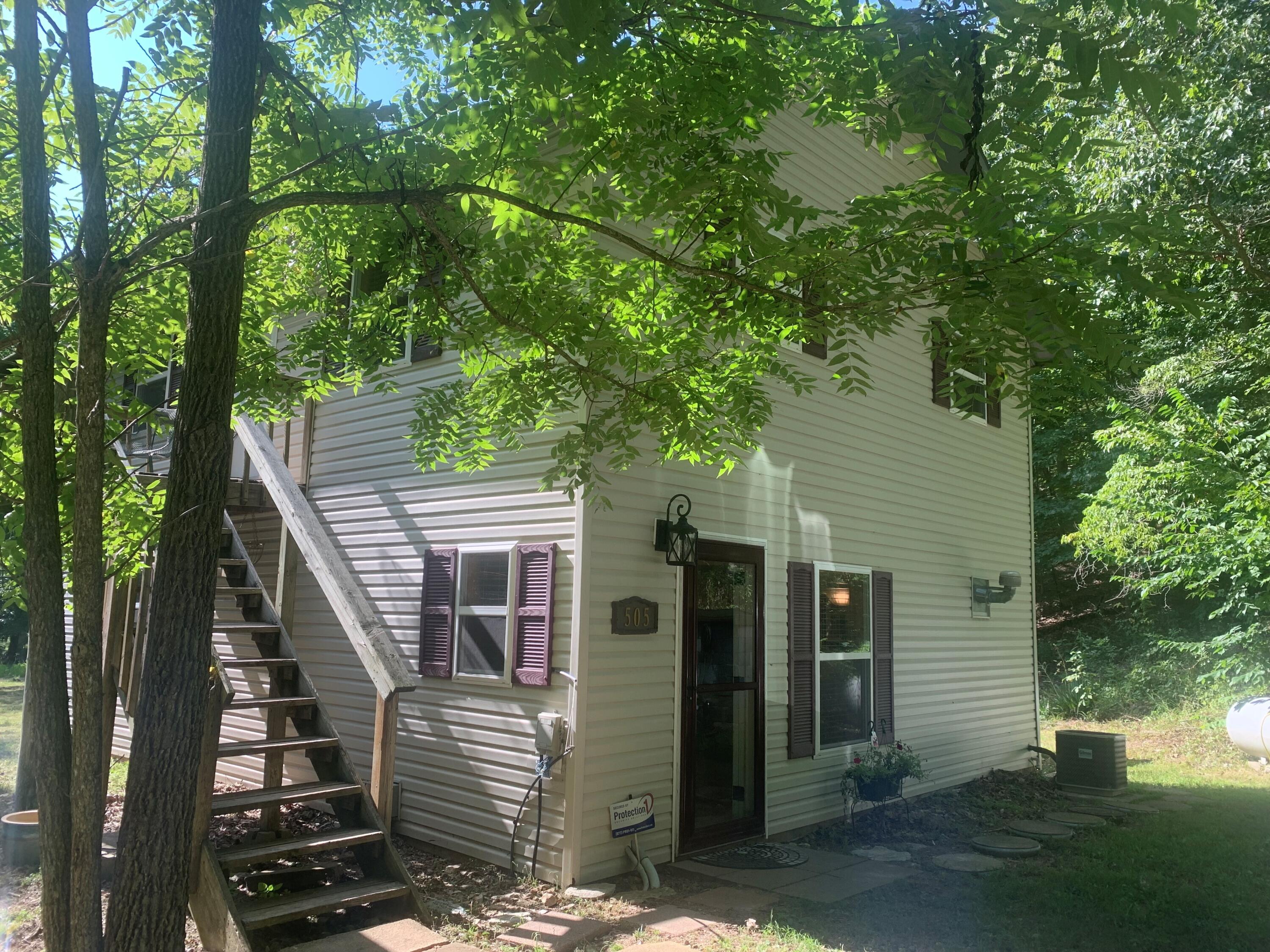Honeymoon Hollow Rd, Pineville, MO 64856
