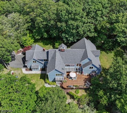 738 Ridge Rd, Kinnelon, NJ, 07405-2100 | Card Image