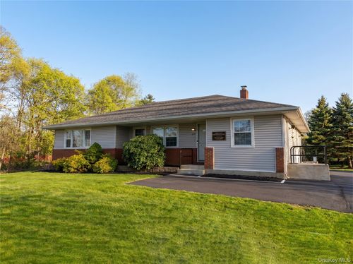 3250 Sunrise Hwy, East Islip, NY, 11730-1441 | Card Image