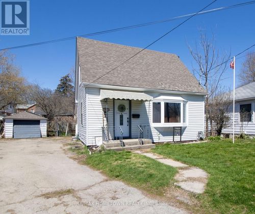 80 Chaffey St, Brockville, ON, K6V4L7 | Card Image