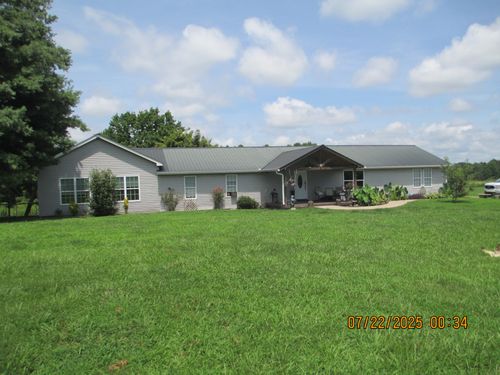 95 Fescue Ln, Lafayette, TN, 37083-4415 | Card Image