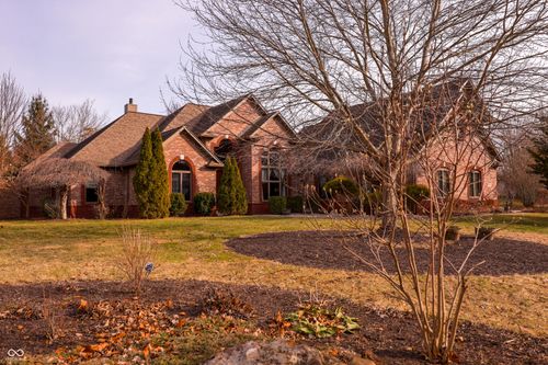 1929 Willow Bend Ct, Avon, IN, 46123-7481 | Card Image