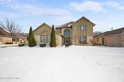 703 Anmarie Ct, Oregon, OH, 43616-3030 | Card Image