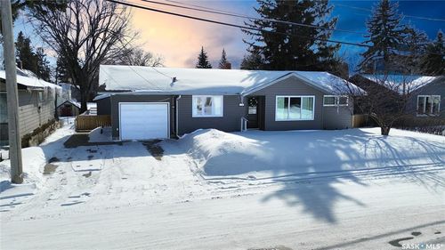 6003 5th St, Rosthern, SK, S0K3R0 | Card Image