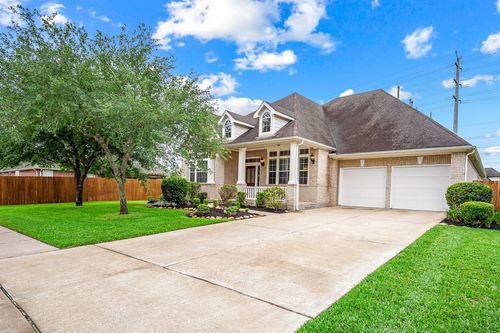 11902 Eden Creek Dr, Pearland, TX, 77584-1637 | Card Image