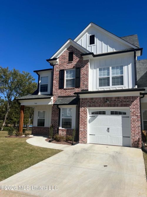 7542 Lexington Loop, Southaven, MS, 38671-1047 | Card Image