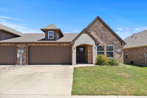8503 Christie Ln, Greenville, TX, 75402-6028 | Card Image