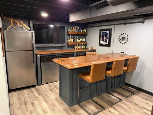 637 S Kenwood Ave, Royal Oak, MI, 48067-4053 | Card Image