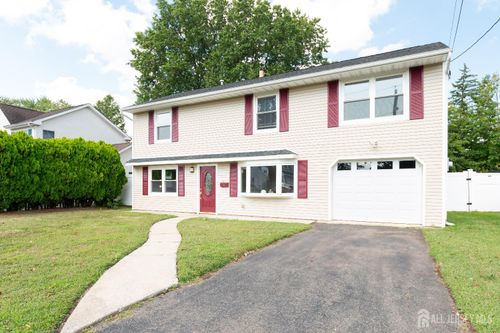29 Crescent Rd, Edison, NJ, 08817-4124 | Card Image