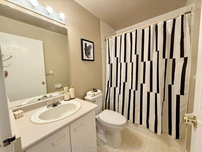 506 - 30 Chapman Crt, Condo with 2 bedrooms, 2 bathrooms and 1 parking in London ON | Image 16