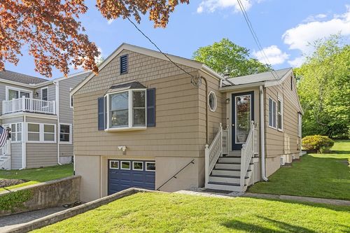 68 Spring Rd, Nahant, MA, 01908-1204 | Card Image