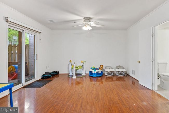 1522 Goldenrain Ct, Townhouse with 3 bedrooms, 4 bathrooms and null parking in RESTON VA | Image 37