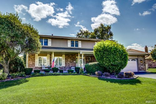 9203 Wheeler Dr, Orland Park, IL, 60462-4735 | Card Image