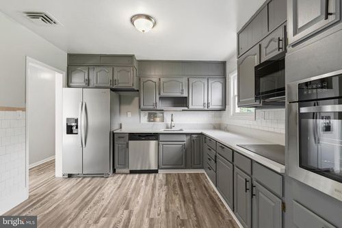 5233 Kerger Rd, ELLICOTT CITY, MD, 21043-7011 | Card Image