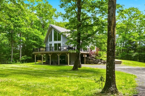 21 Woodland Ln, Palenville, NY, 12463-2525 | Card Image