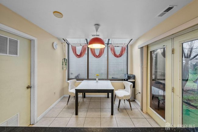 8 Carlisle Ct, House other with 3 bedrooms, 3 bathrooms and null parking in Old Bridge NJ | Image 10