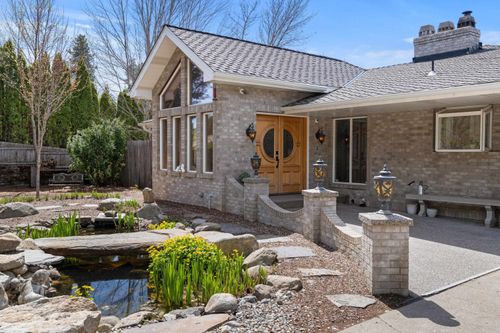 105 N Sprague St, Rockford, WA, 99030-5010 | Card Image