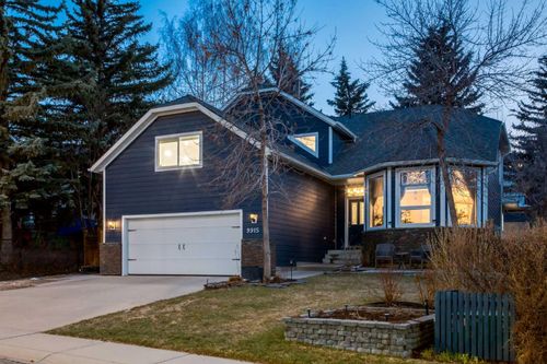 9915 Patton Rd Sw, Calgary, AB, T2V5G1 | Card Image
