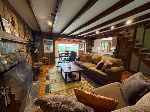 38 Snow Rd, Dover, VT, 05341-9639 | Card Image