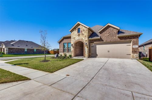 3205 Platinum Rd, Aubrey, TX, 76227-1001 | Card Image