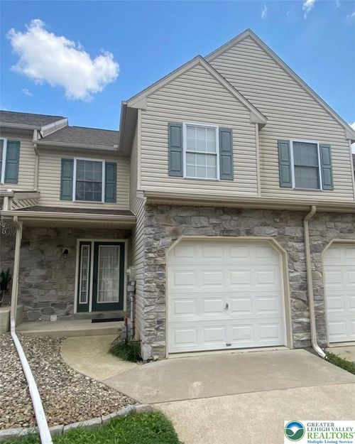 8134 Heritage Dr, ALBURTIS, PA, 18011-2721 | Card Image