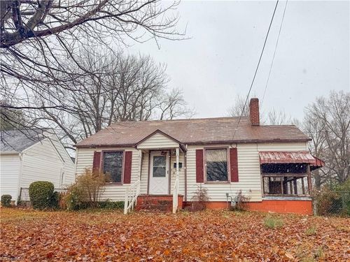 3000 Ne Greenway Ave, Winston-Salem, NC, 27105-4342 | Card Image