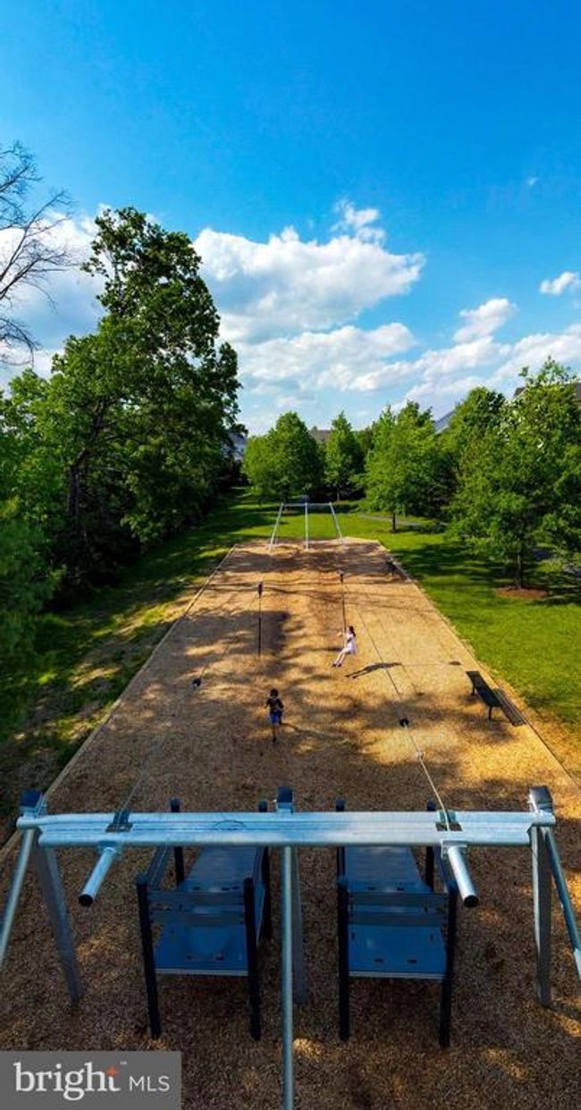 18985 Coreopsis Ter, Townhouse with 3 bedrooms, 4 bathrooms and null parking in LEESBURG VA | Image 102