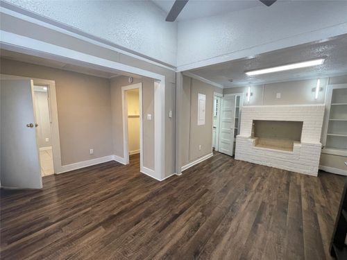 2008 Sanguinet St, Fort Worth, TX, 76107-3729 | Card Image