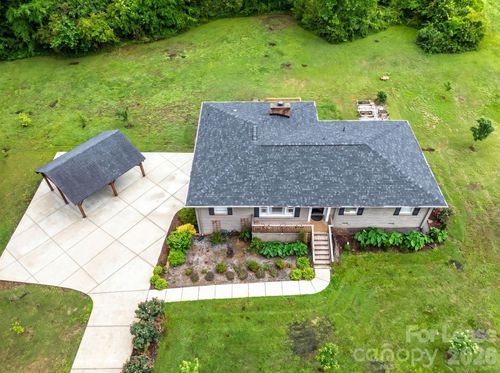 1825 Rozwood Dr, Charlotte, NC, 28216-1186 | Card Image