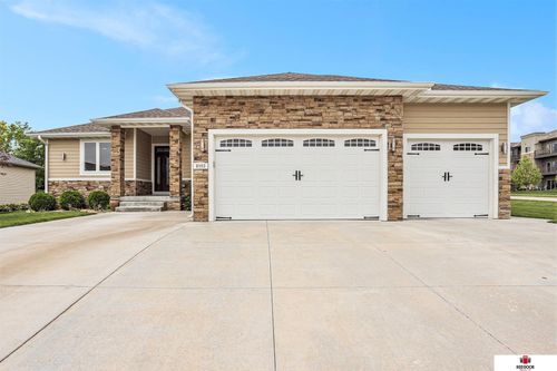 8903 S 31st St, Lincoln, NE, 68516-5272 | Card Image
